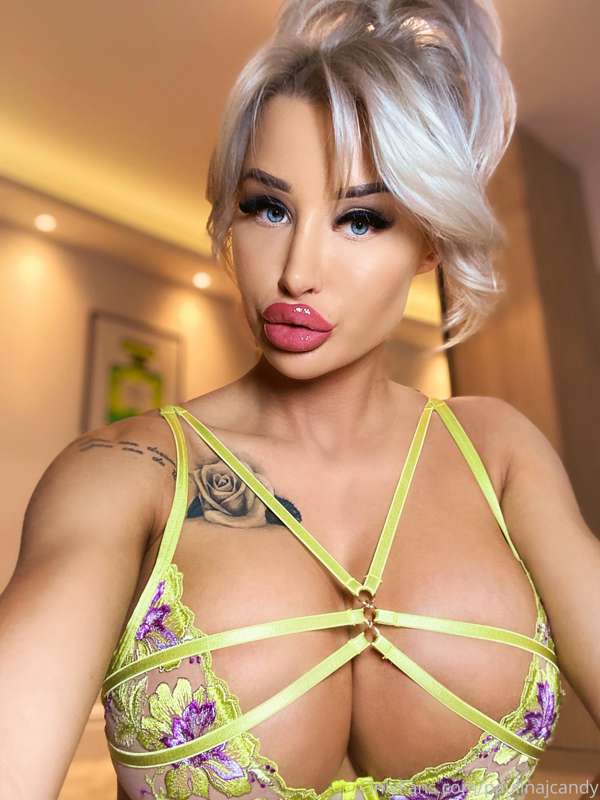 Today I will send customs!
I will squeeze my big and soft ti..