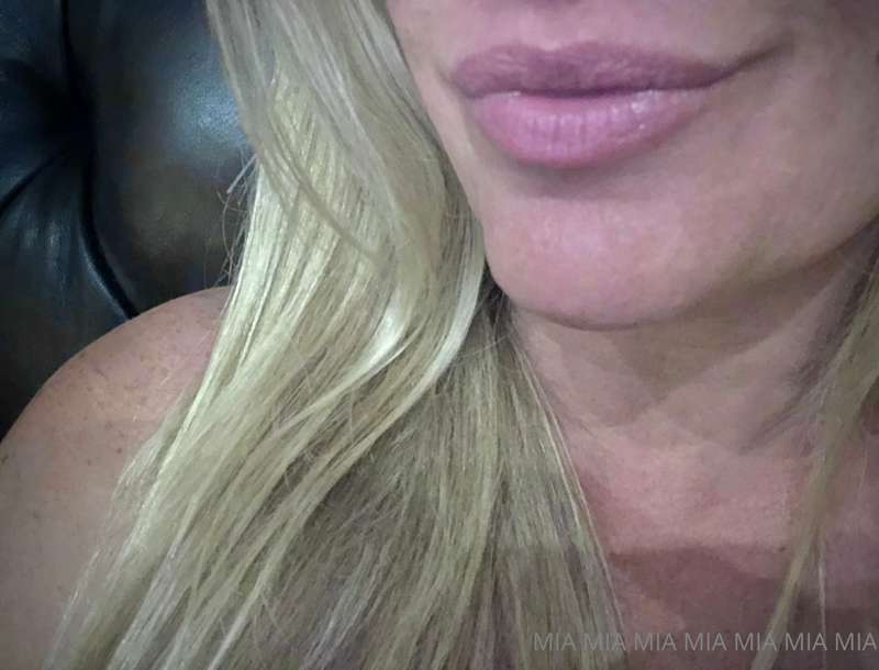 Insert cock Here↘️