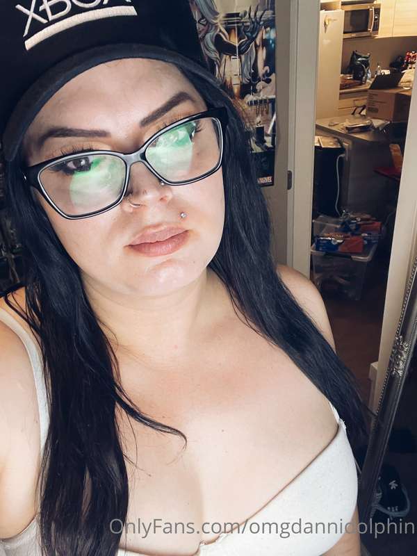 Boobs for your edging pleasure 💙🤓