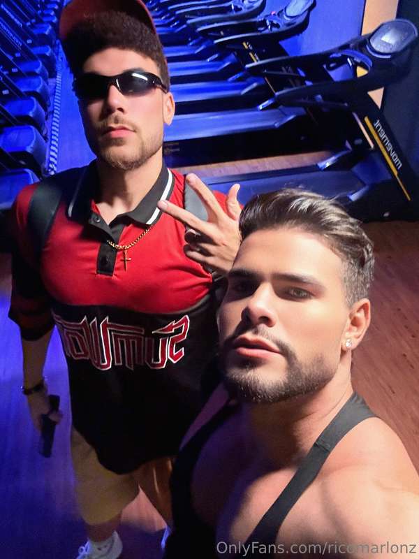 FULL VIDEO-4 TV - Pos Treino e Na escada do shop - Rico Marl.. 3