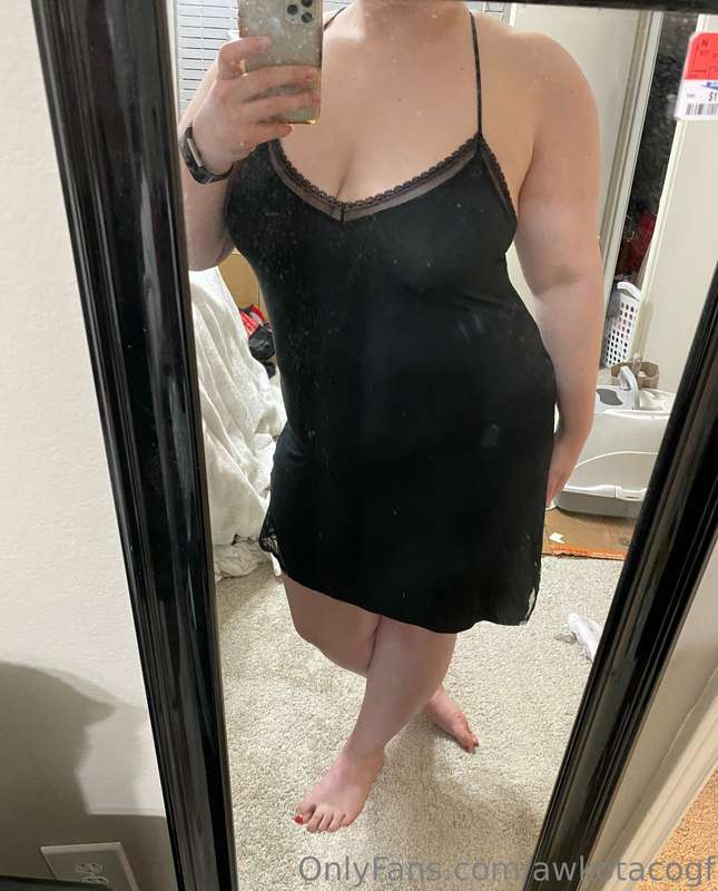 I always feel so feminine when I wear a nightgown 💖 (Yes I k..