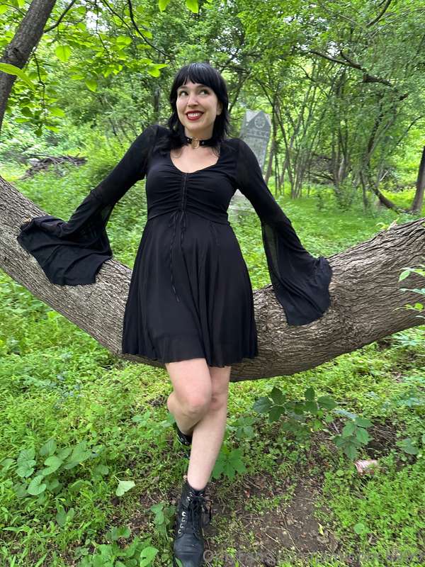 Are you ready for some CEMETERY NUDES?In the hopes of making.. 5