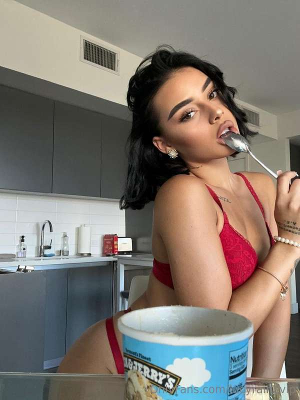 I'm Cataleya @cataleyahamadi - your sexy temptation from Ger.. 1