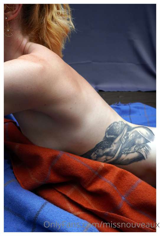 Goodnight lovely ones… here are some shots I took for a frie.. 2