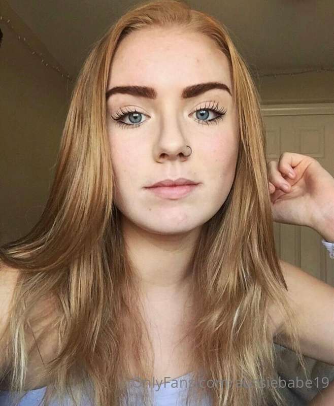 Hi daddy really wish somebody would spoil me 😘😘