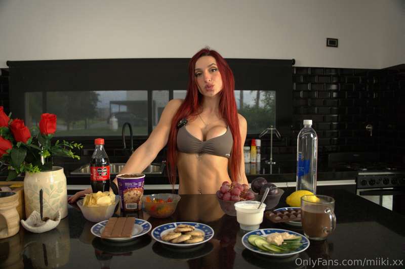 Be honest with me, babe... 😋How often do you actually cook m..