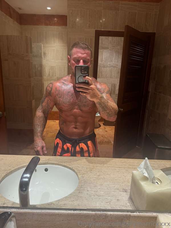 Bathroom selfie 