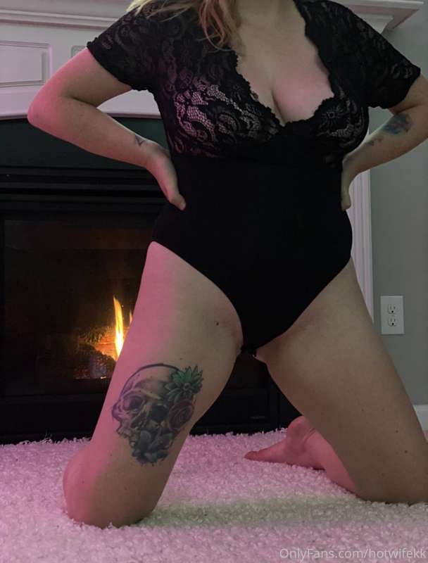 Thanks to a special fan for my new sexy outfit! I can’t wait.. 1