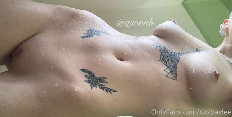 just a little wet 😏🤤 have a great day 😘 2