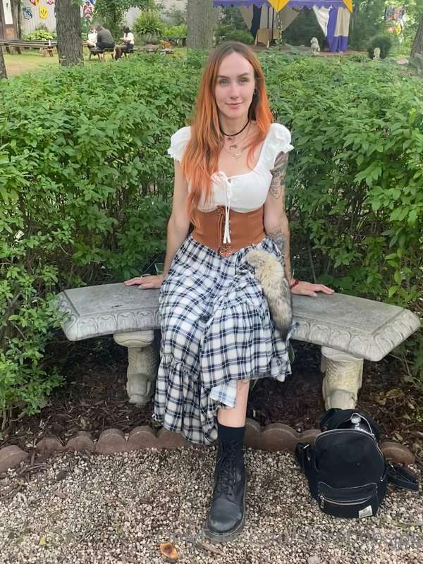 🚨wholesome pic🚨 went to my fave ren faire again this year an..