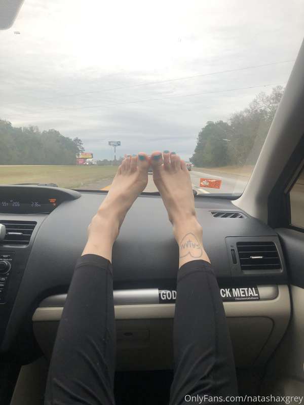 I love taking feet pics! On my way home - 18 hour road trip .. 6