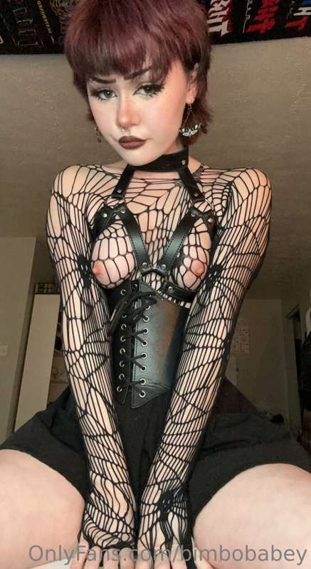 Does daddy prefer good or bad girls? 8