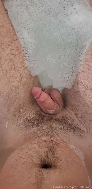 ok i've been suuper horny today, so i took a bath... i start.. 1