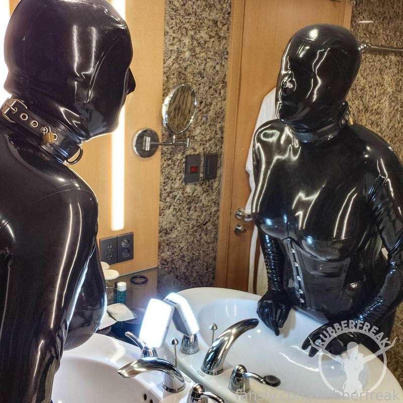 Rubberfreak - Fansly - 23 Feb, 2024 2
