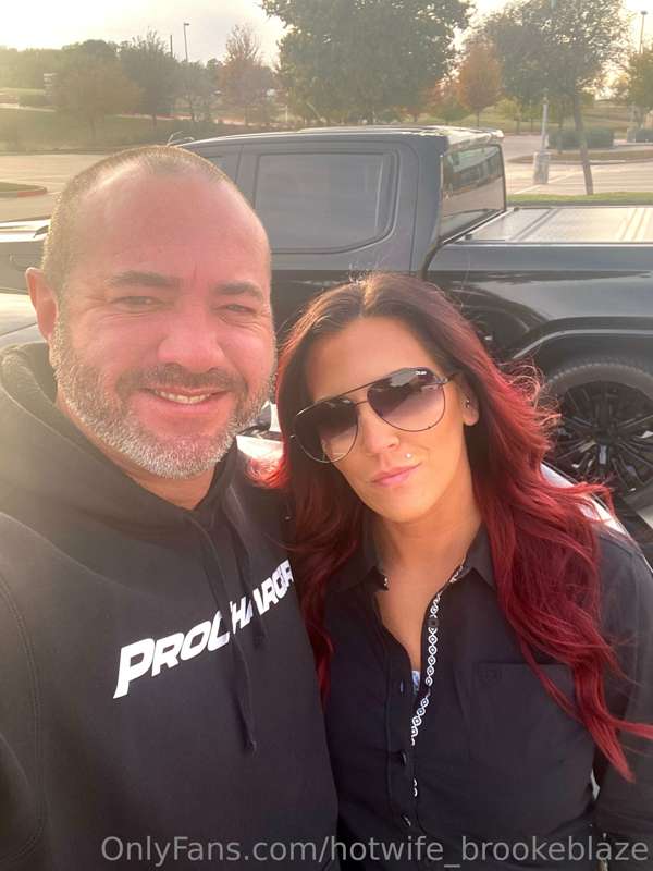 Living life and loving you!! 🥰👸🏻♠️🖤😘