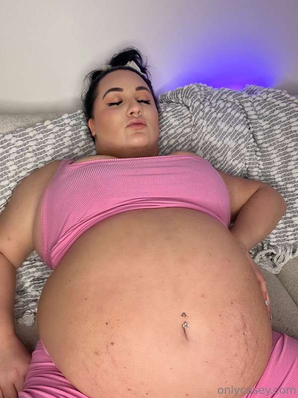 What have I done to myself? 🥰🥵 I’m so bloated and swollen wi.. 4