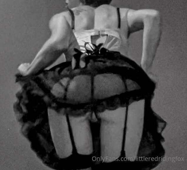 Sometimes I just need a really good spanking 🍑🥺😈😜😘