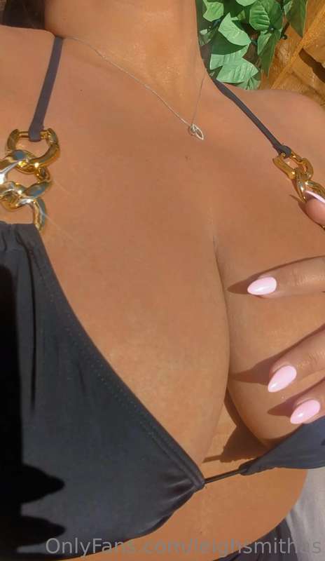 Like my new nails?💅 1