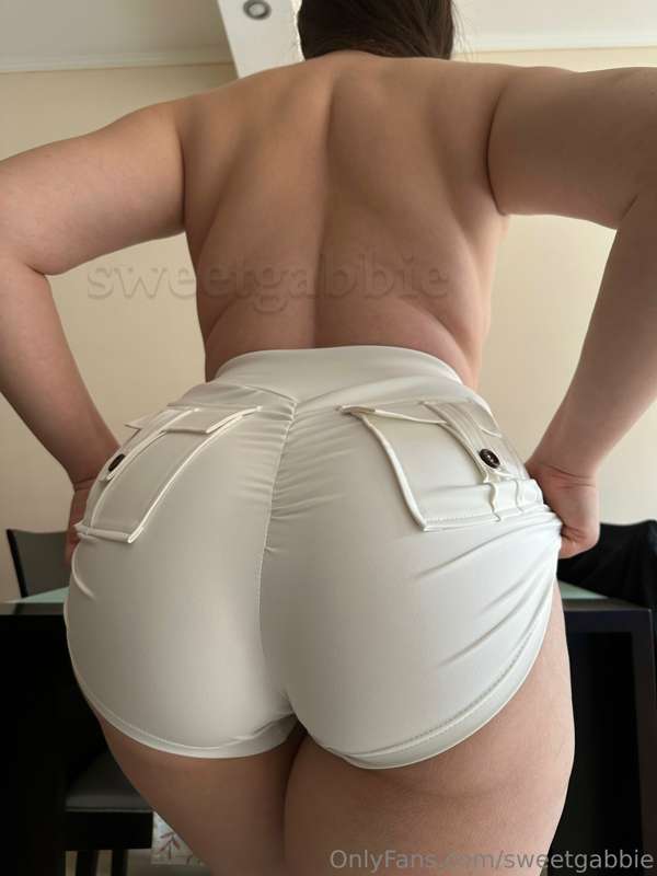 The only thing I ever need to wear are booty shorts! But on .. 5