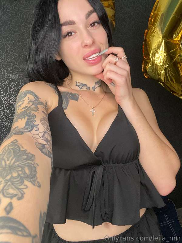 I just want to put your cock in my mouth🥵