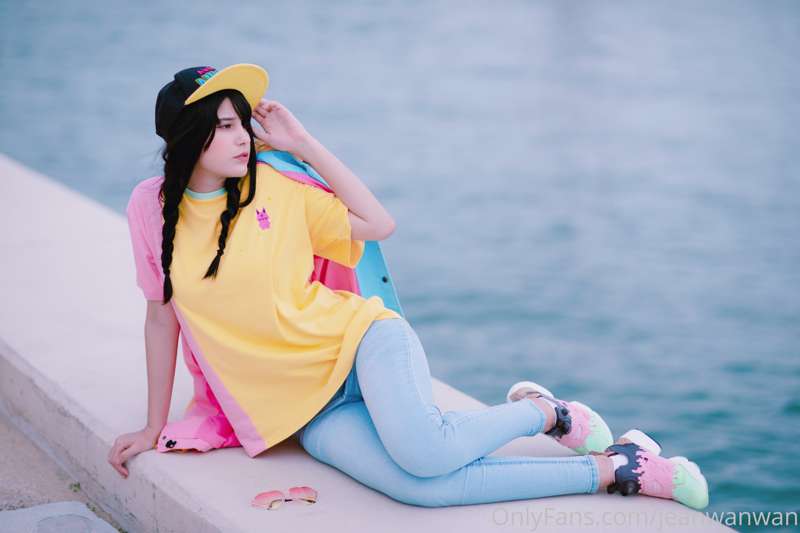 Here a full set from an apparel shoot I did for Apariart ♡ 8