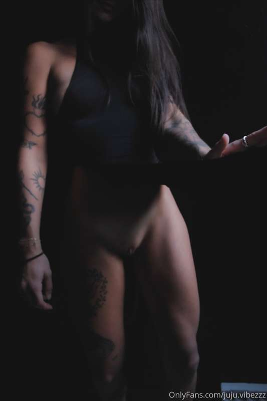 Juju.Vibezzz - Onlyfans - 15 Nov, 2021