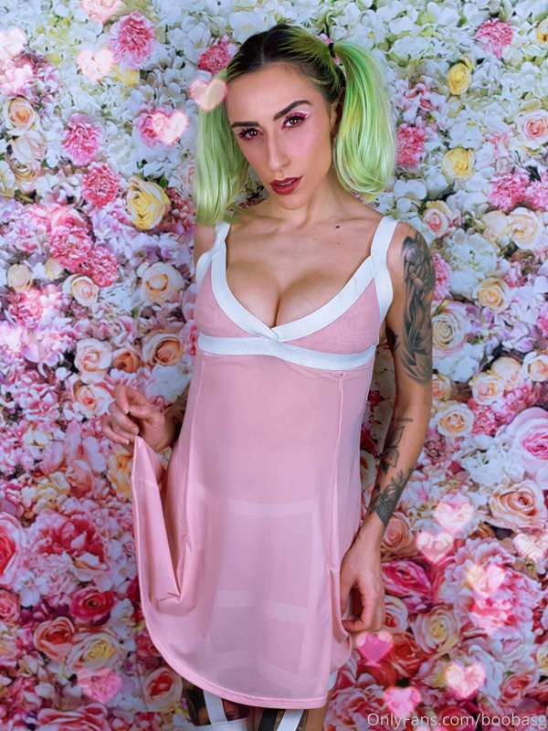 Pretty in pink 💕 3