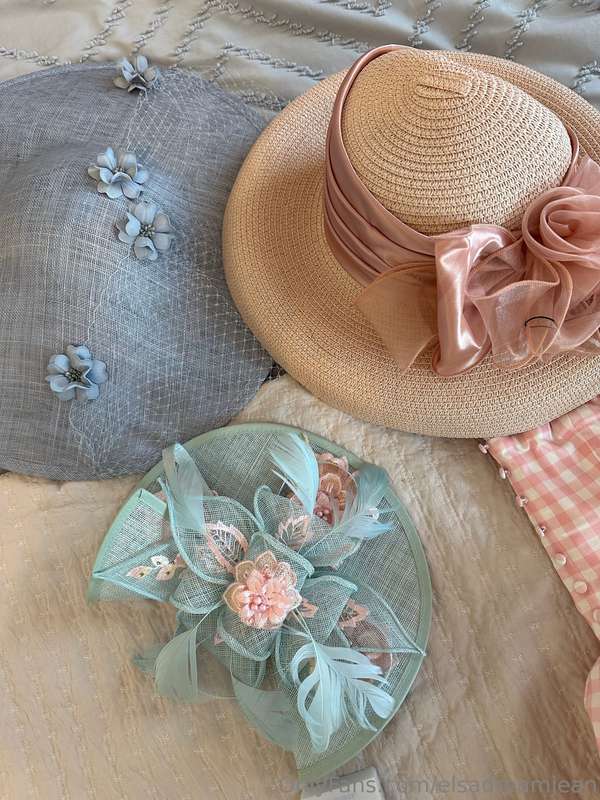Guess where i’m going today 👀 Here’s your hint 👒
