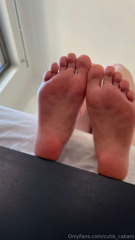 I need ur cum on my soles 🥵 4