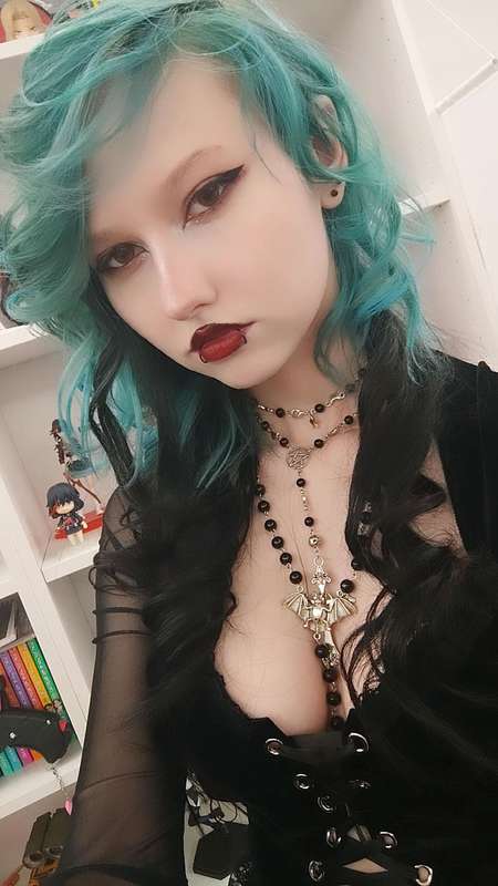 which hair you like more curly or straight ?  3