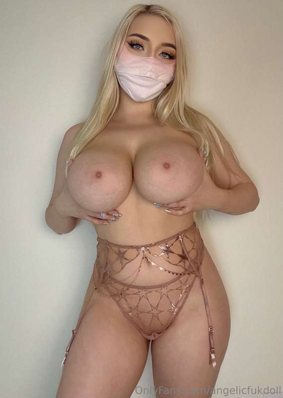 do you like my new lingerie set baby? 🥰  1