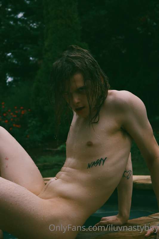 I only swim naked! Wanna skinny dip with me?