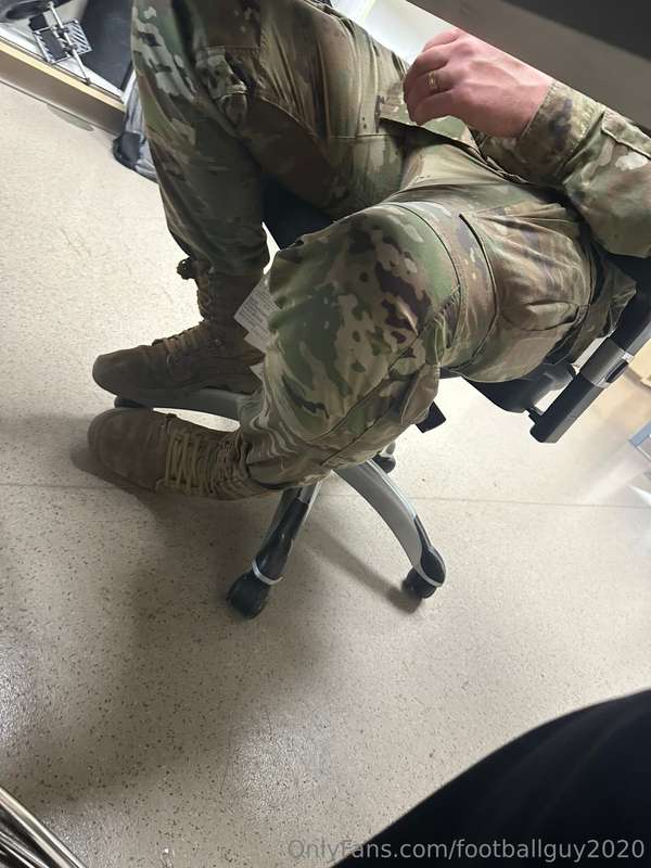 Some hot candid shots of my buddies and fellow soldiers! 25