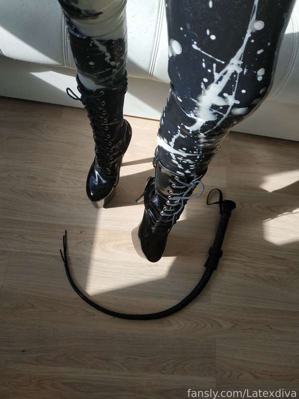 Latexdiva - Fansly - 22 Aug, 2022 16