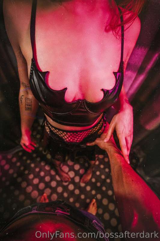 The devil is in the details. Set with @huney_buns 6