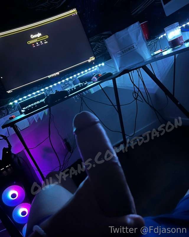 Suck me while I play the game 2