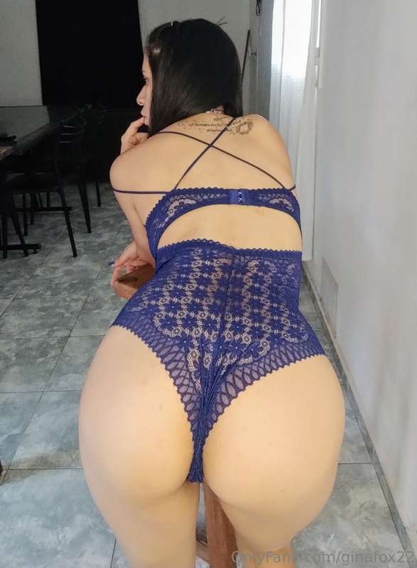 What do you say? Do you prefer that I take it off?🔥