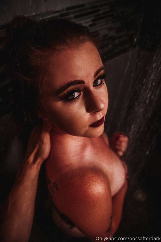 Here's a dope shower set with IG: @inkedprincess_model  Leav..