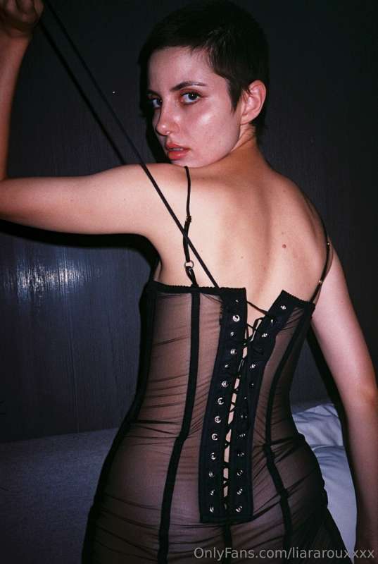 Head on over to @liararoux . Everything is unlocked already ..