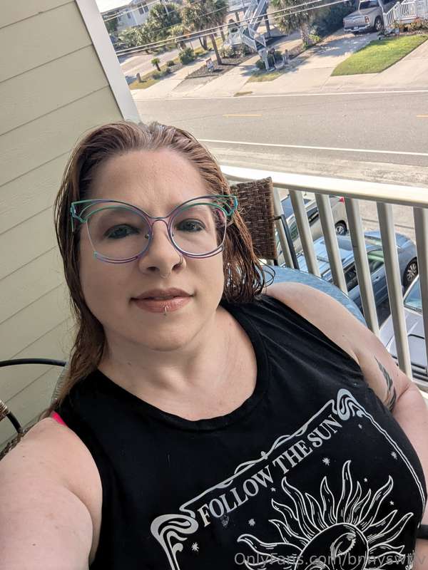 Feeling cute, might suck dick later, idk. 😈😜