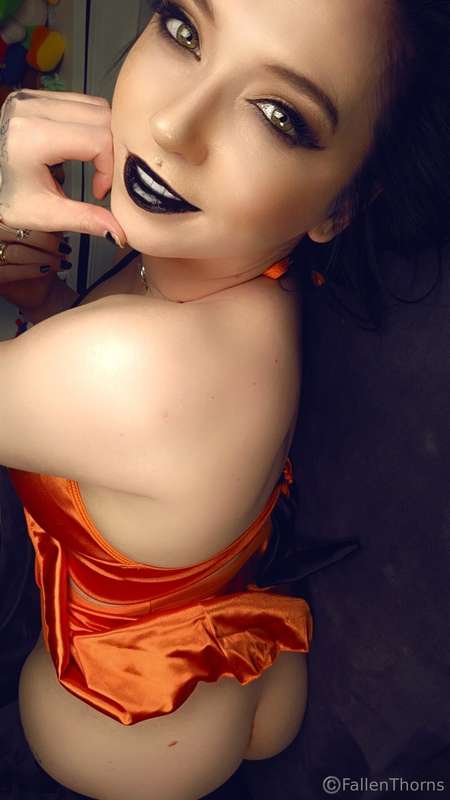 Fallenthorns - Onlyfans - 11 May, 2025