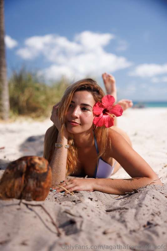 would be way more fun rolling in this sand with you 🥰 https:.. 2