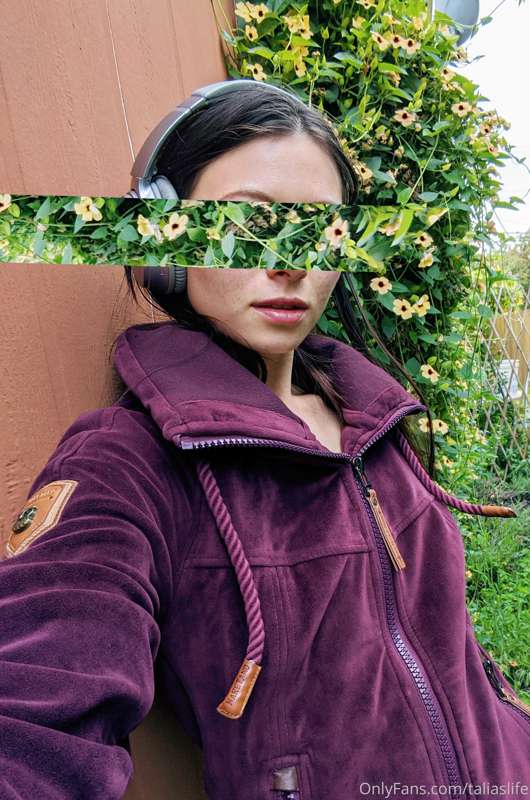 cloudy skies can't stop my style~~ ;D 

I'm sending out a H ..