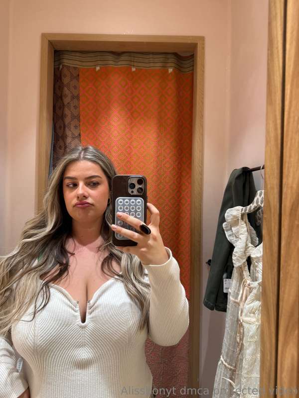 I spent 6 hours in the hairdresser today 🤭 replying to messa.. 3
