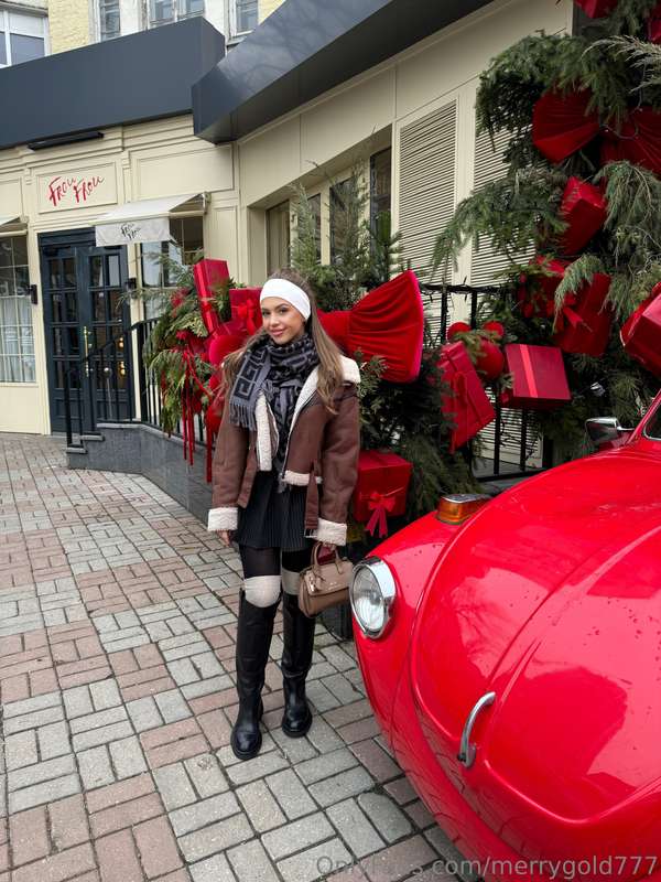 if you are already in the New Year mood? 🎄🎉😋 how does anyone.. 3