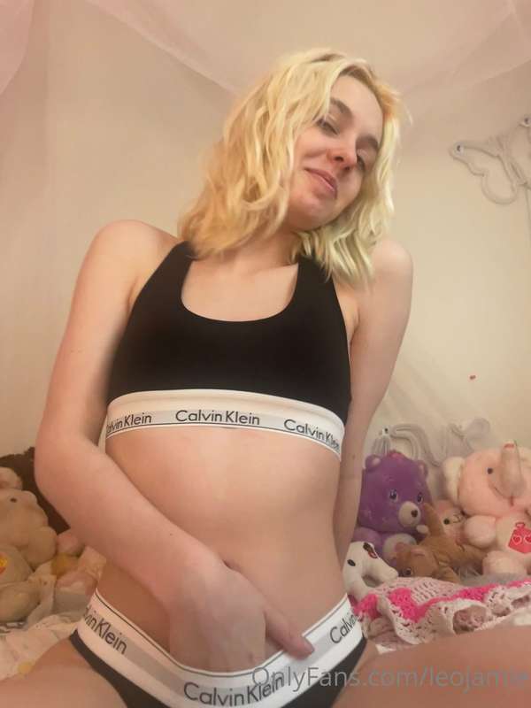 These are so comfy I wear them to bed hehe 4