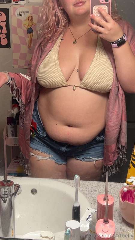 Went out yesterday and had tons of fun! Lots of food and dri.. 2