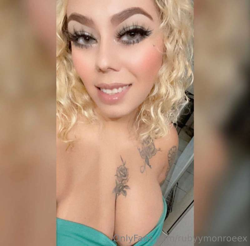 Rubiimonroeex - Onlyfans - 15 Dec, 2023