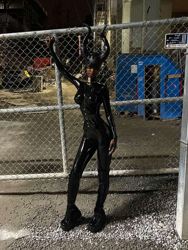 I just have to share the latex outfit I wore on Saturday nig..