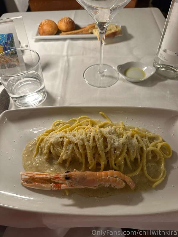 What’s your favorite food? Mine is probably pasta cacio e pe..
